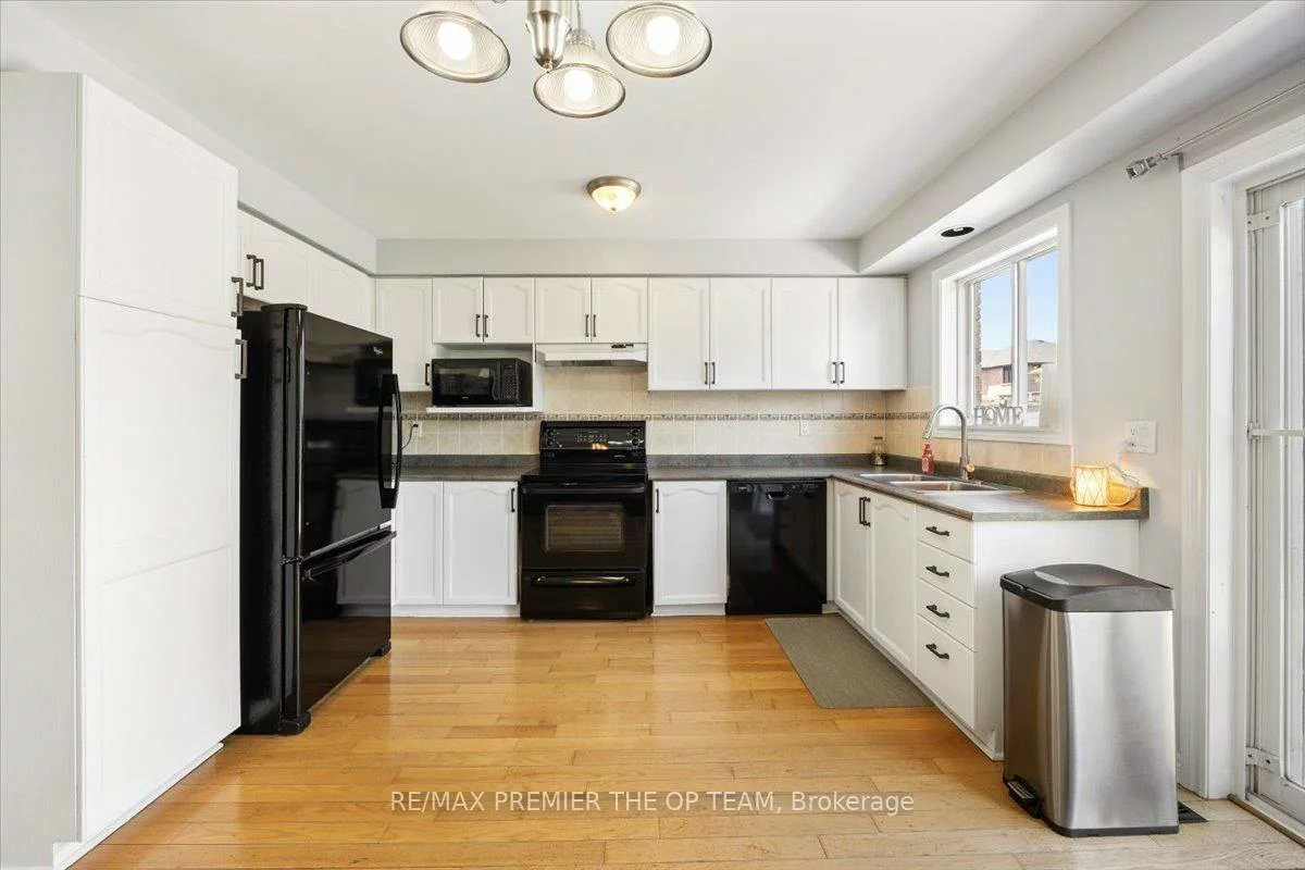 45, Sherwood, Northwest, Barrie