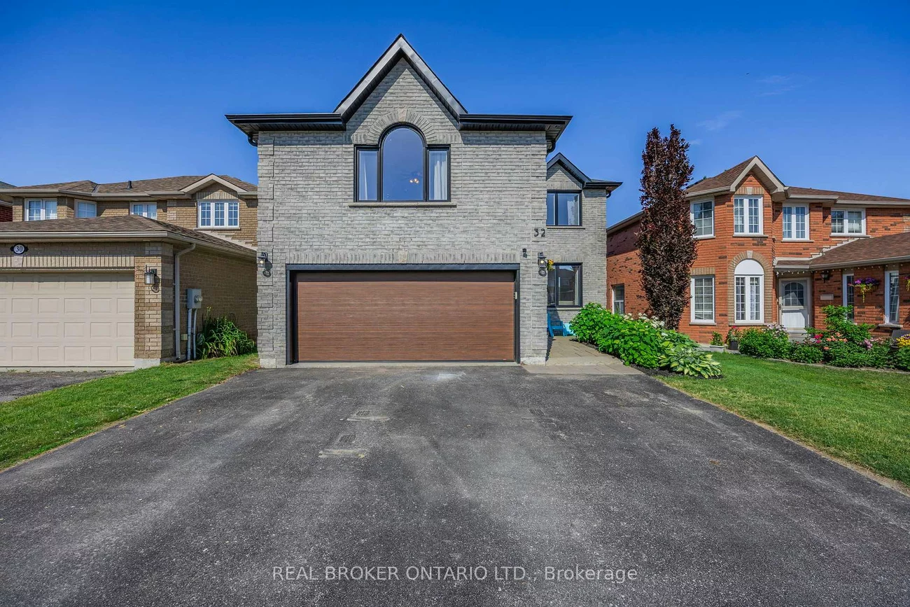 32, BLACK WILLOW, Holly, Barrie