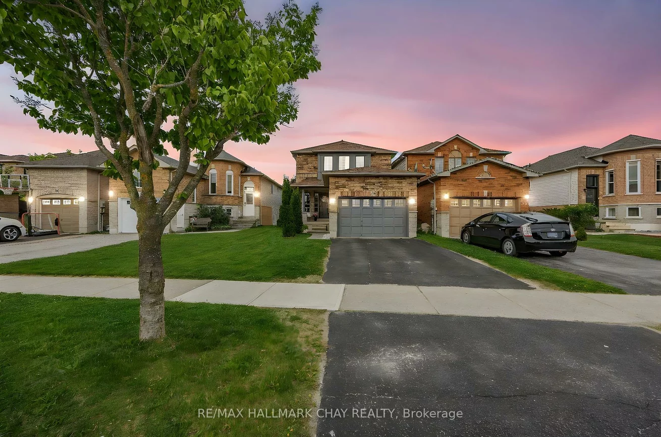 20, BASSWOOD, Holly, Barrie