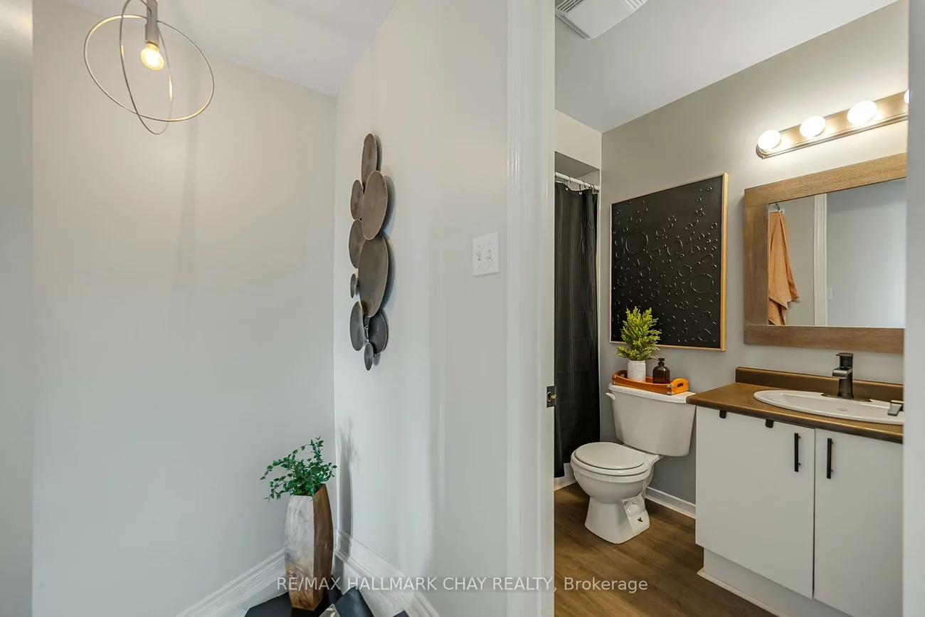 20, BASSWOOD, Holly, Barrie