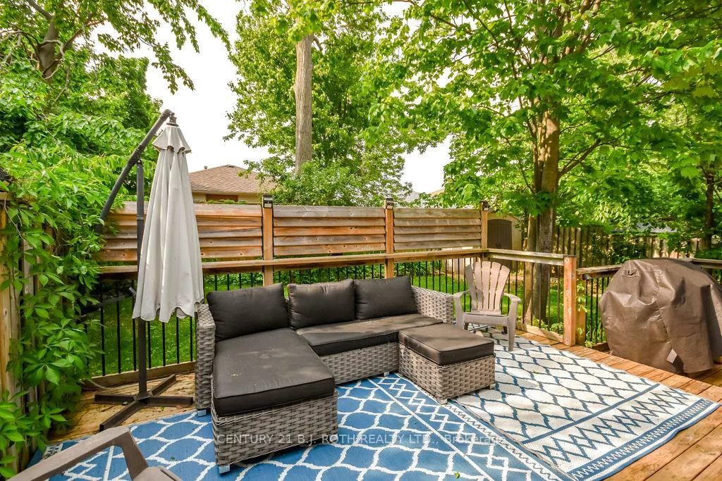 56, Monique, East Bayfield, Barrie