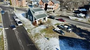194, Dunlop, Lakeshore, Barrie