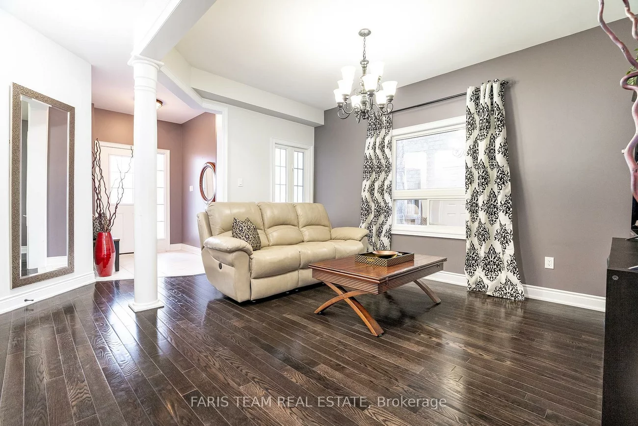 48, Majesty, Innis-Shore, Barrie