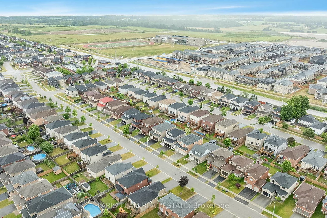 48, Majesty, Innis-Shore, Barrie