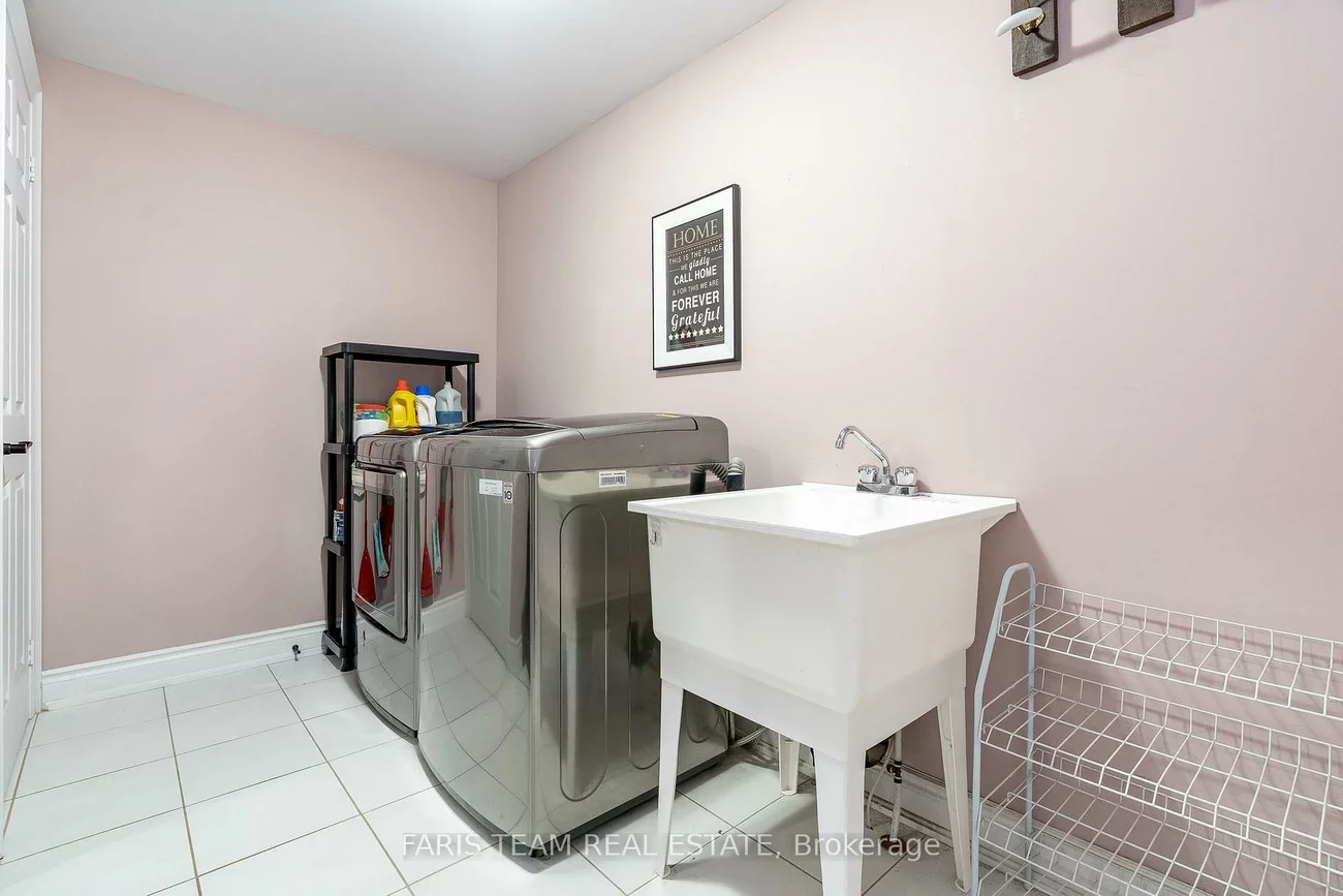 48, Majesty, Innis-Shore, Barrie