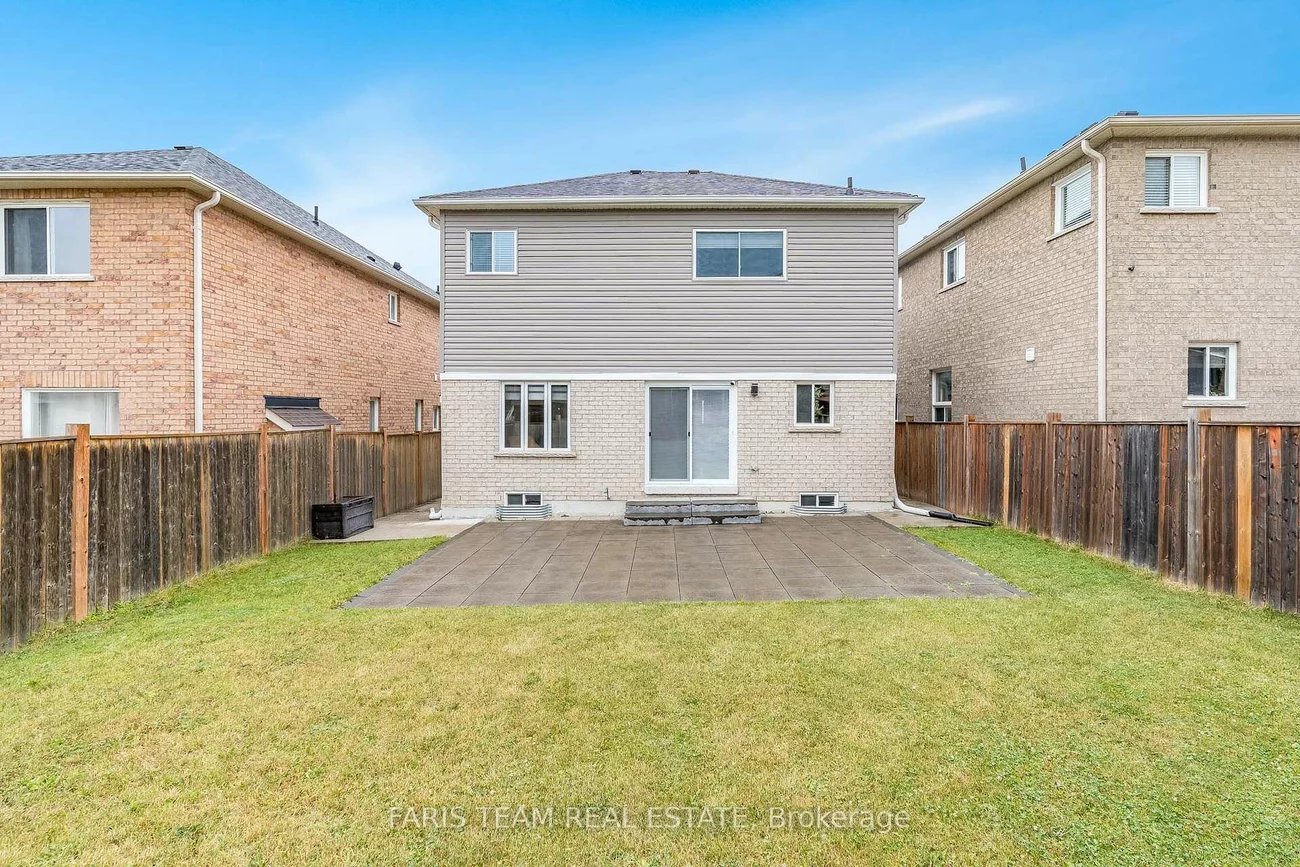 48, Majesty, Innis-Shore, Barrie