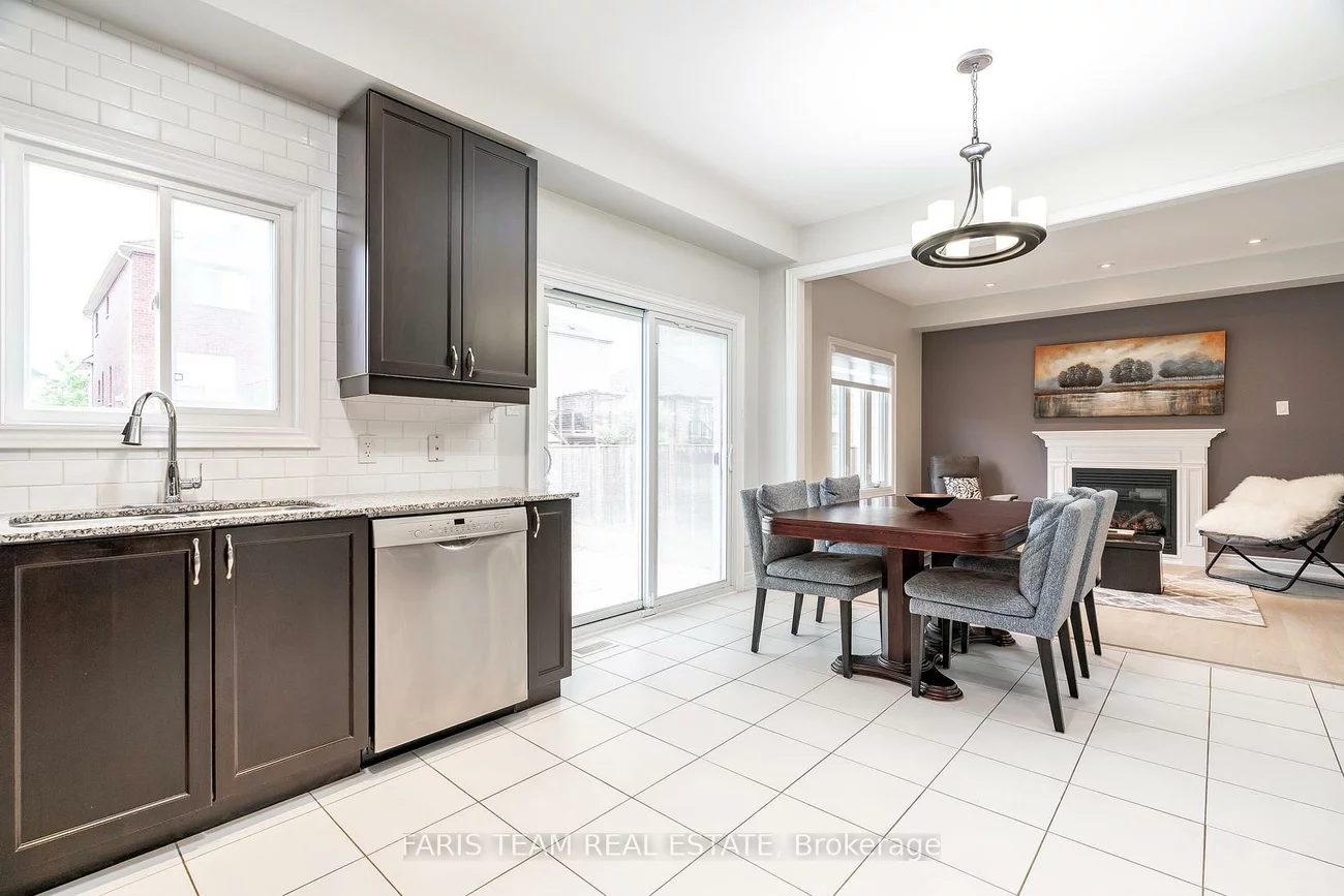 48, Majesty, Innis-Shore, Barrie