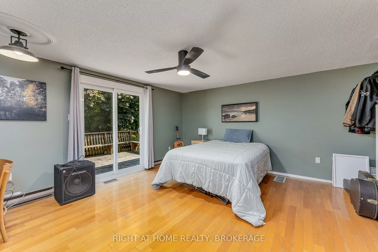 136, Hickling, Grove East, Barrie