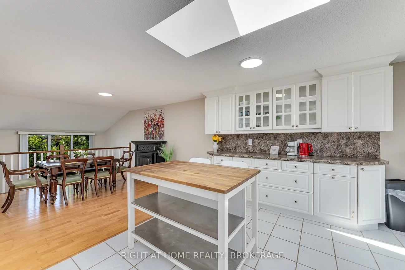 136, Hickling, Grove East, Barrie