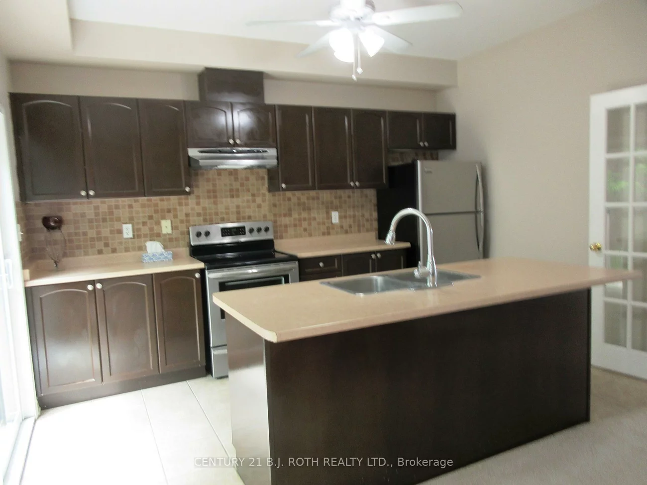 175, Stanley, East Bayfield, Barrie