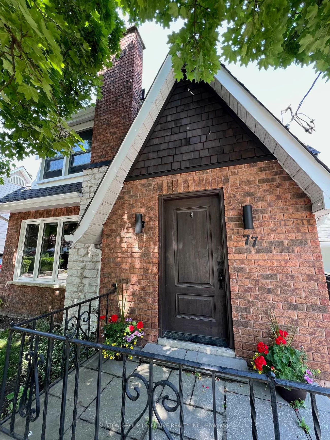 77, Drury, Wellington, Barrie