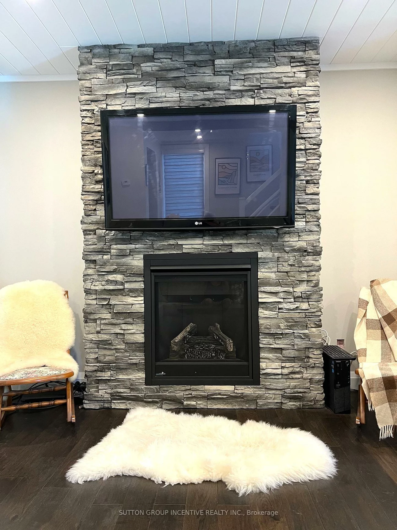 77, Drury, Wellington, Barrie