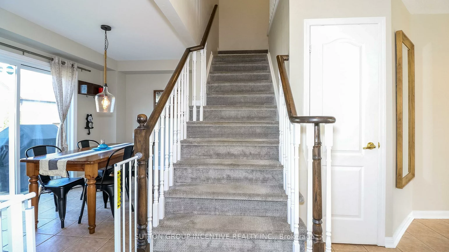 54, Succession, Innis-Shore, Barrie