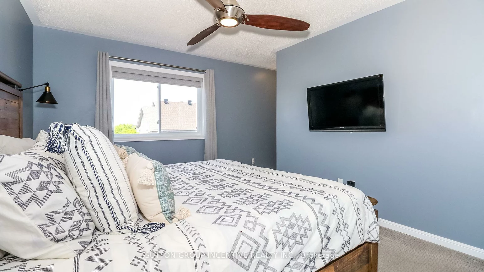 54, Succession, Innis-Shore, Barrie