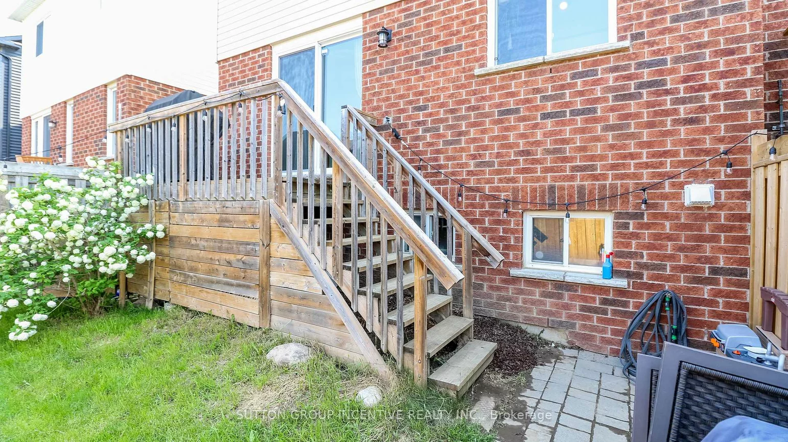54, Succession, Innis-Shore, Barrie