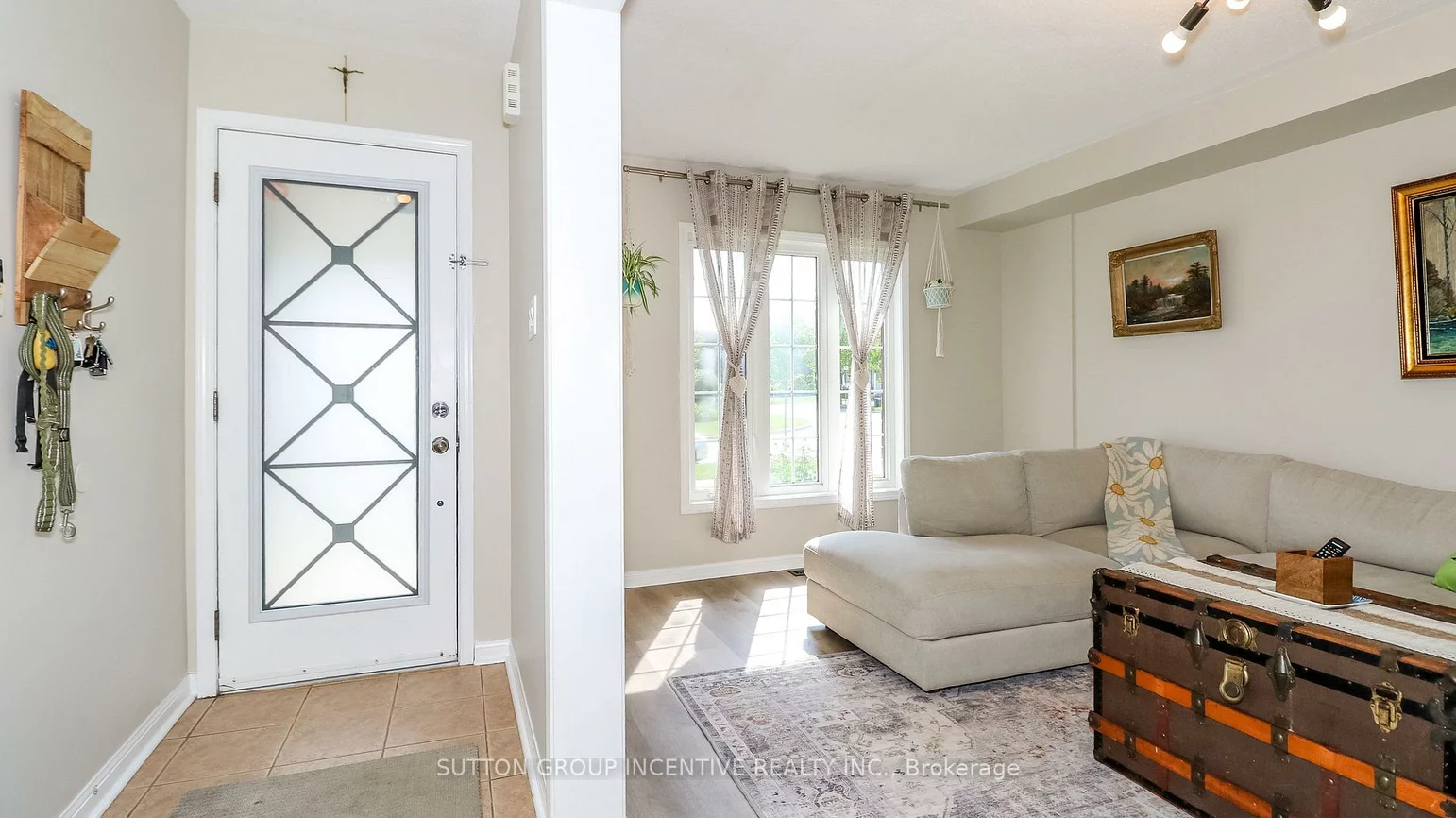 54, Succession, Innis-Shore, Barrie