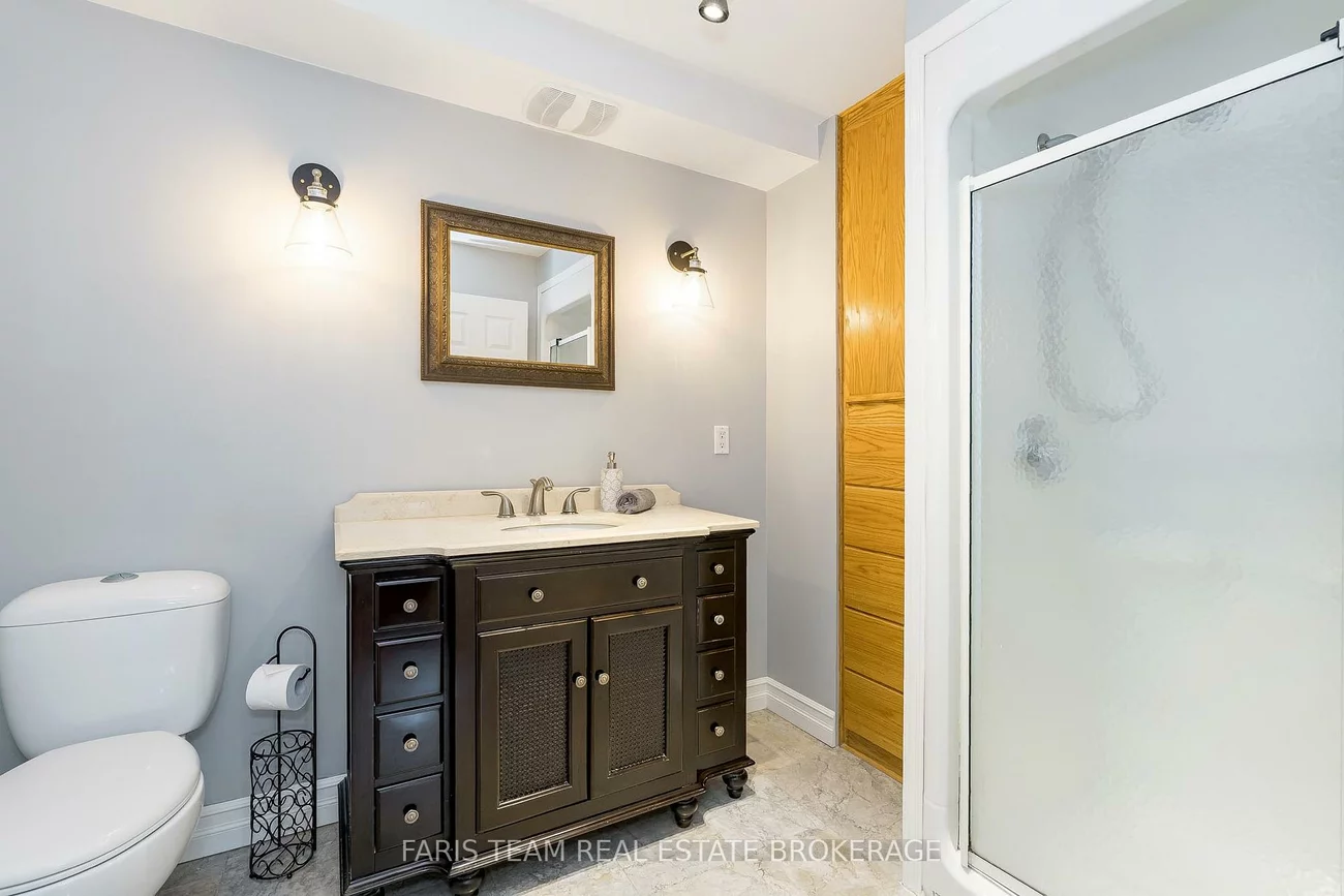 41, McDougall, West Bayfield, Barrie