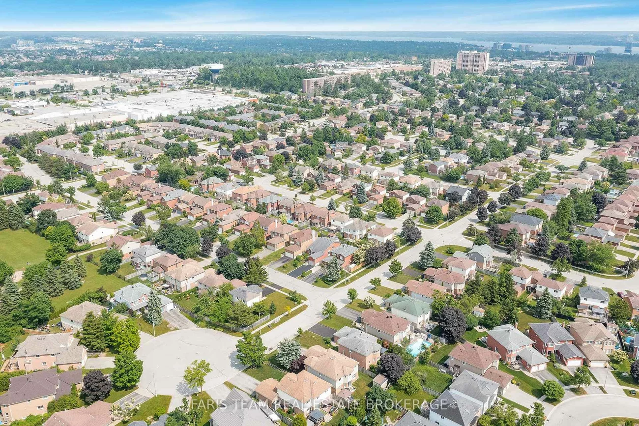 41, McDougall, West Bayfield, Barrie