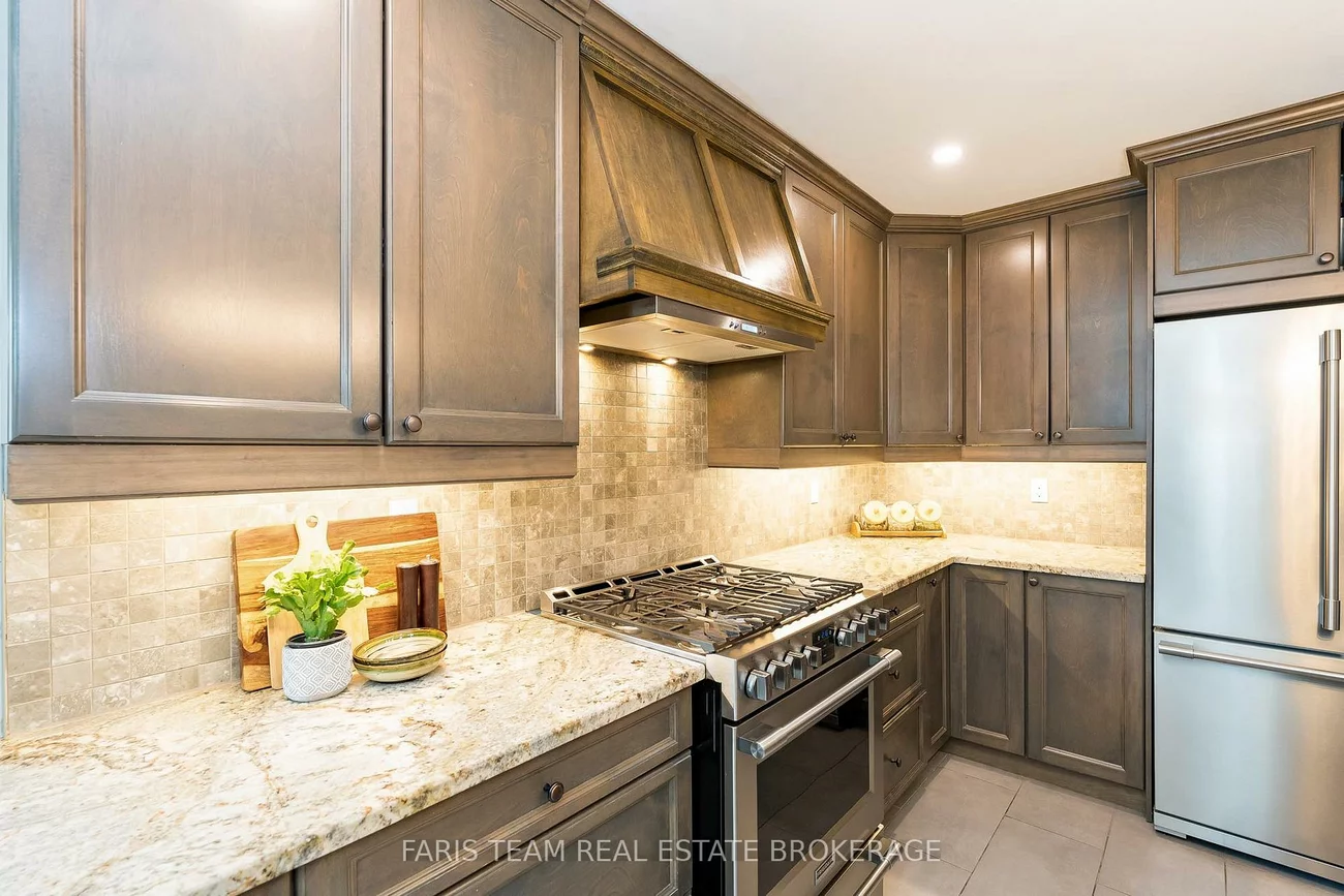 41, McDougall, West Bayfield, Barrie