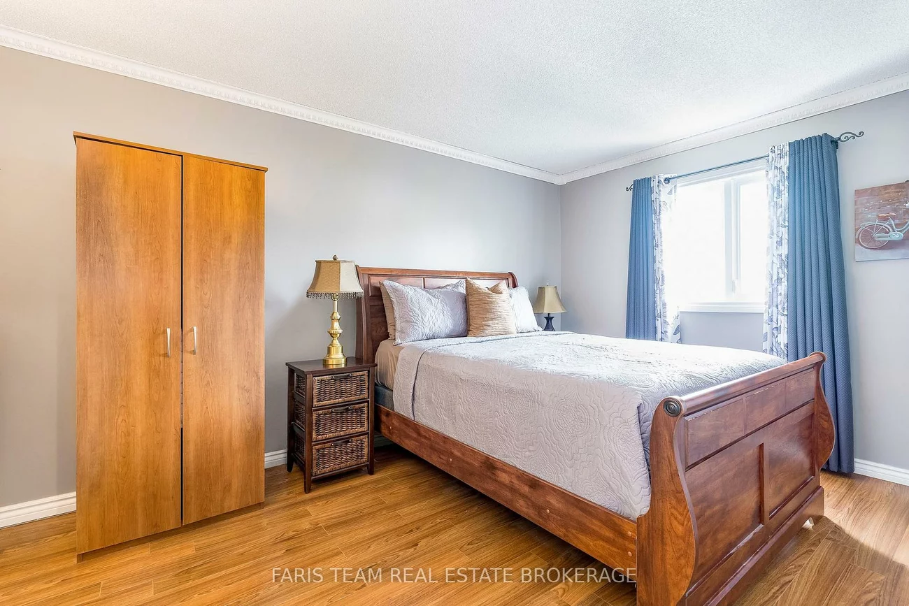 41, McDougall, West Bayfield, Barrie