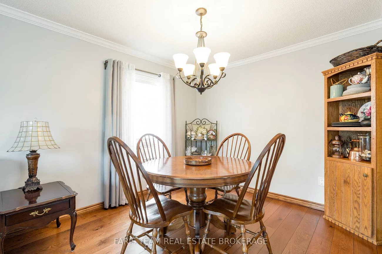 41, McDougall, West Bayfield, Barrie