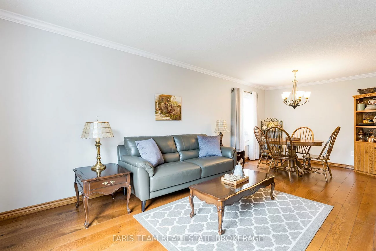 41, McDougall, West Bayfield, Barrie