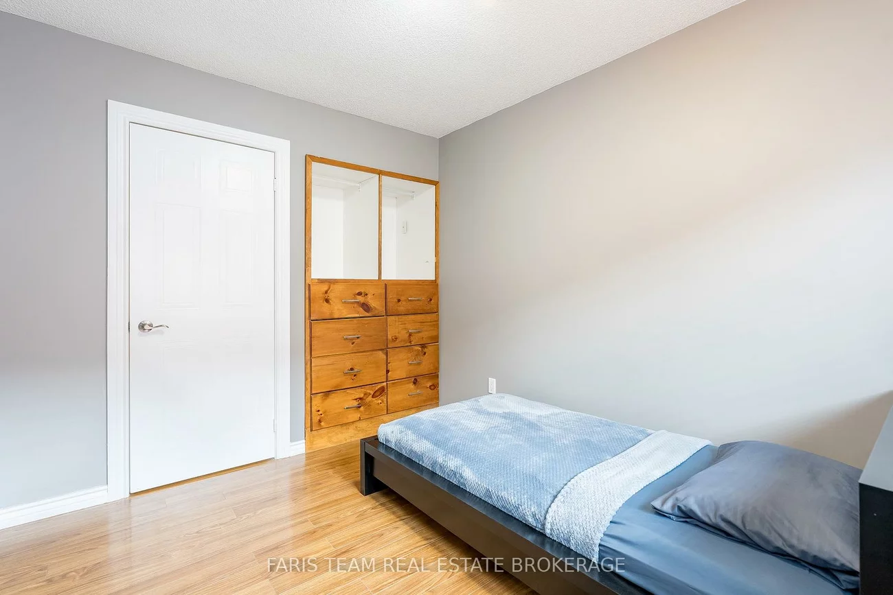 41, McDougall, West Bayfield, Barrie