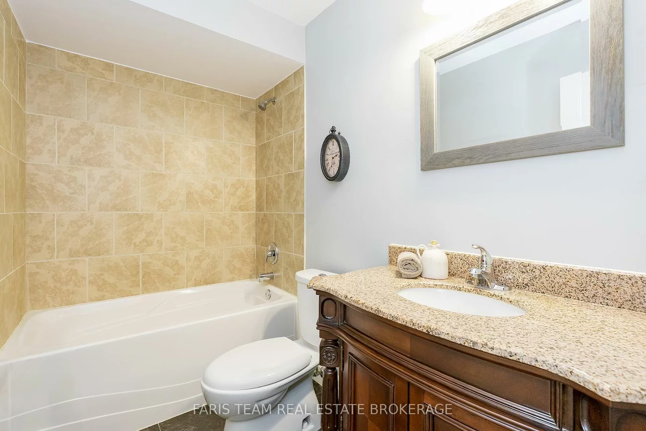 41, McDougall, West Bayfield, Barrie