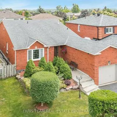 41, McDougall, West Bayfield, Barrie