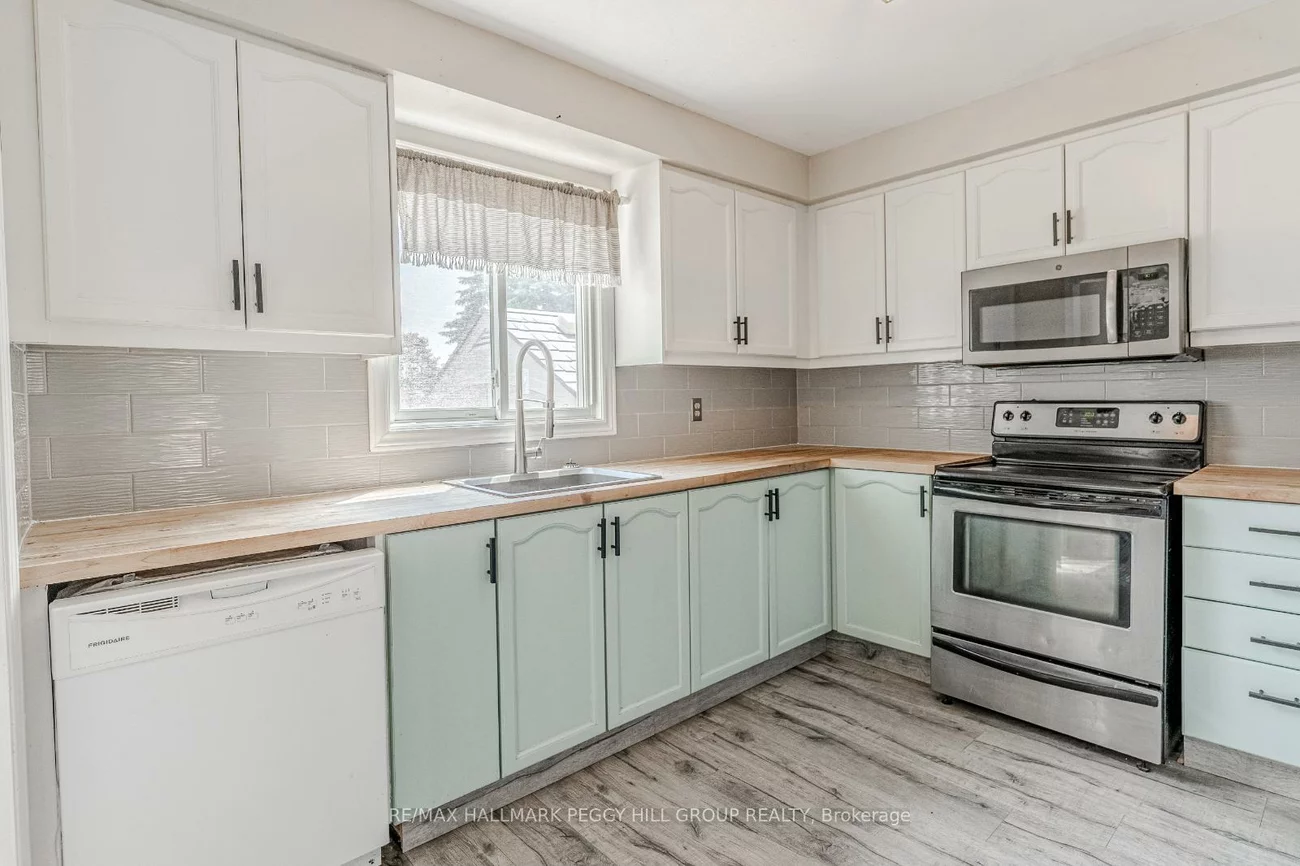 256, Hickling, Grove East, Barrie