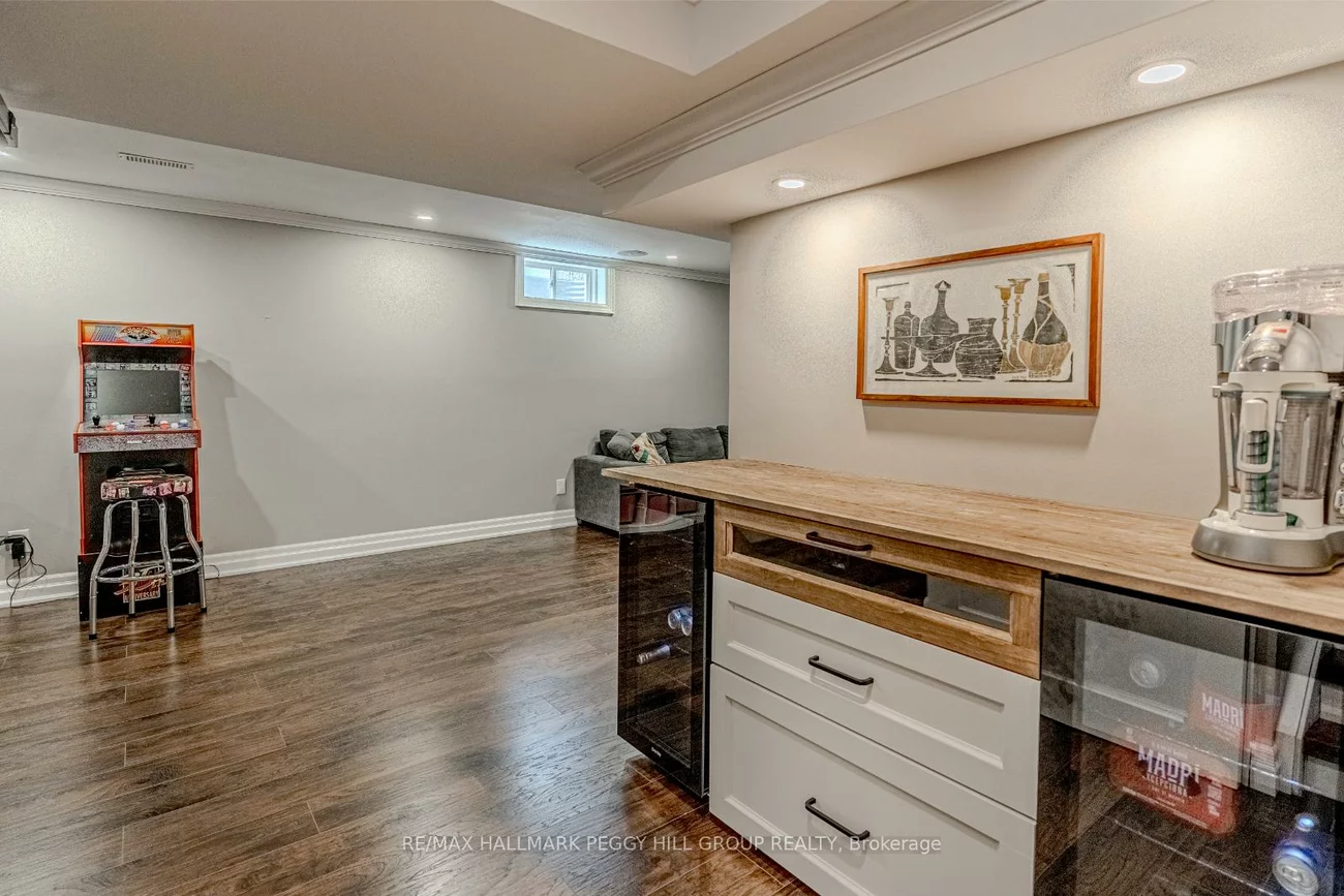 8, Thrushwood, Holly, Barrie