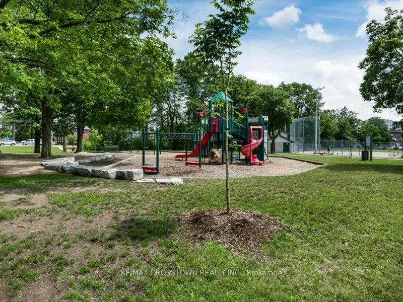 49, Park, Queen's Park, Barrie