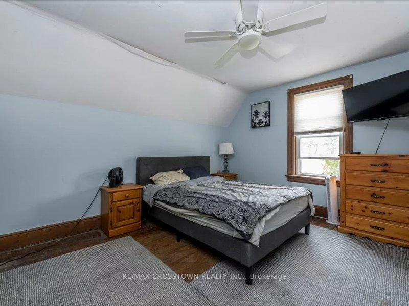 49, Park, Queen's Park, Barrie