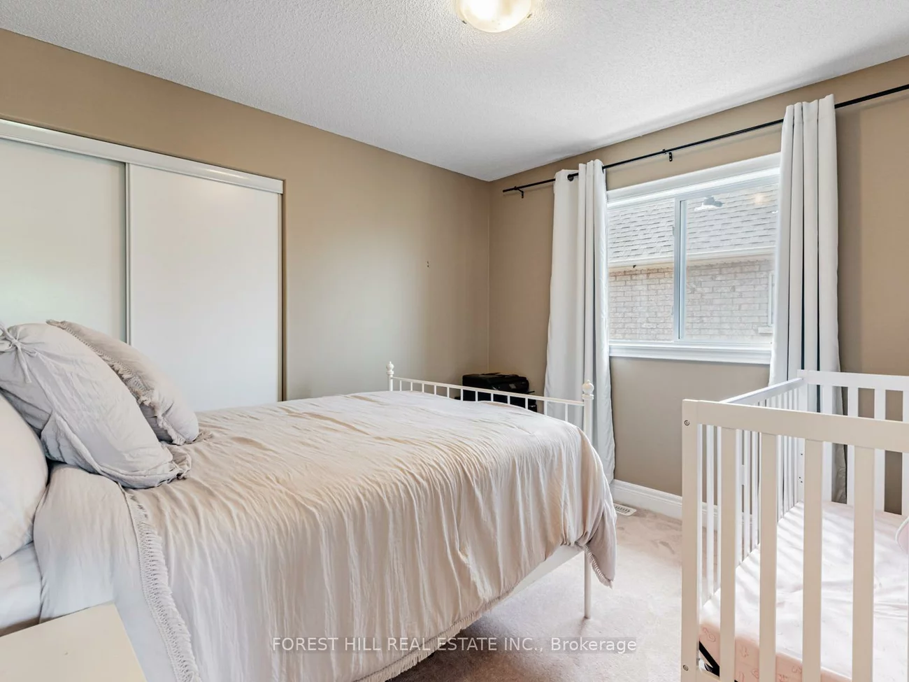 33, CONNAUGHT, Innis-Shore, Barrie