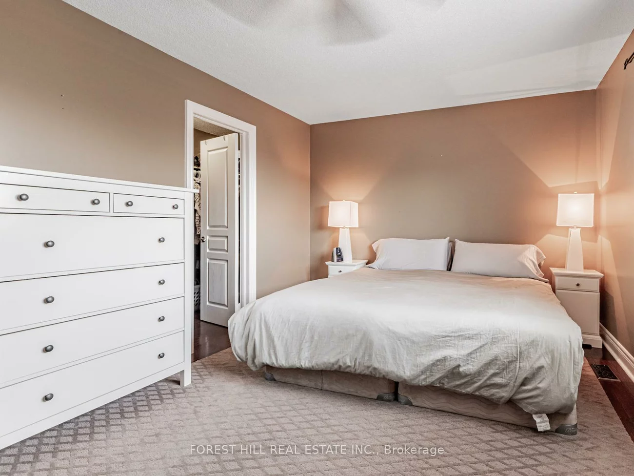 33, CONNAUGHT, Innis-Shore, Barrie