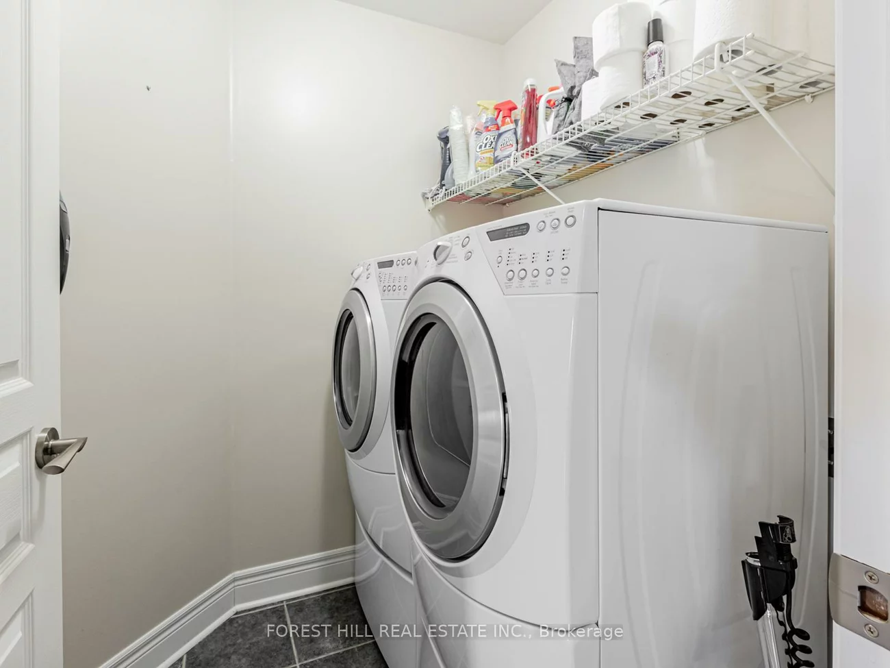 33, CONNAUGHT, Innis-Shore, Barrie