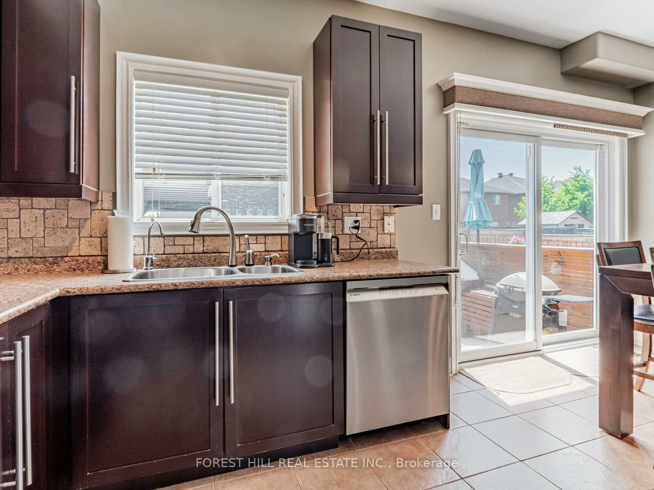 33, CONNAUGHT, Innis-Shore, Barrie