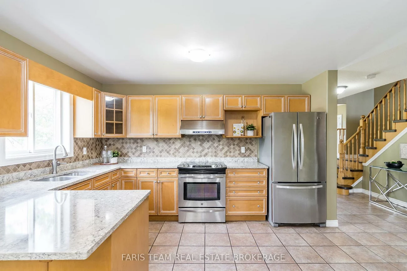 27, Capilano, Little Lake, Barrie