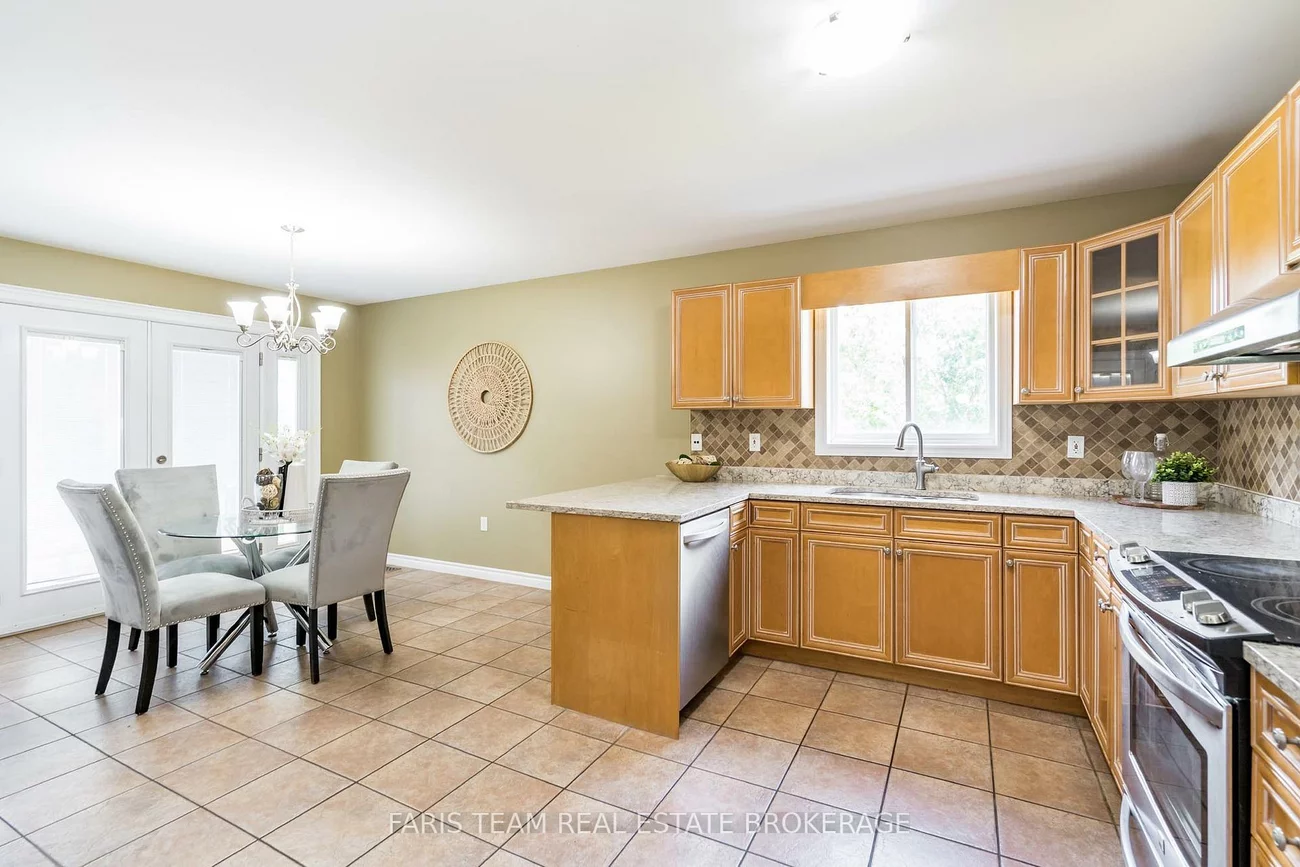 27, Capilano, Little Lake, Barrie