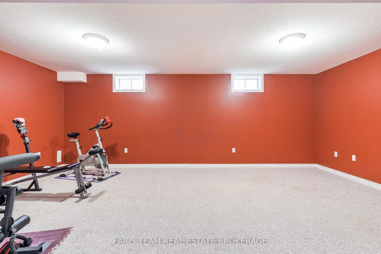 27, Capilano, Little Lake, Barrie