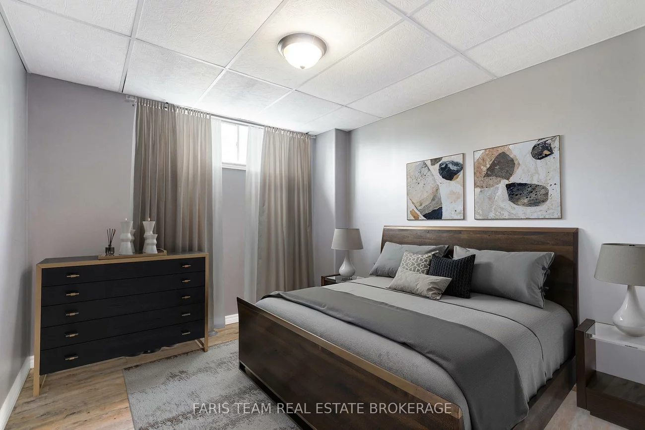 27, Capilano, Little Lake, Barrie