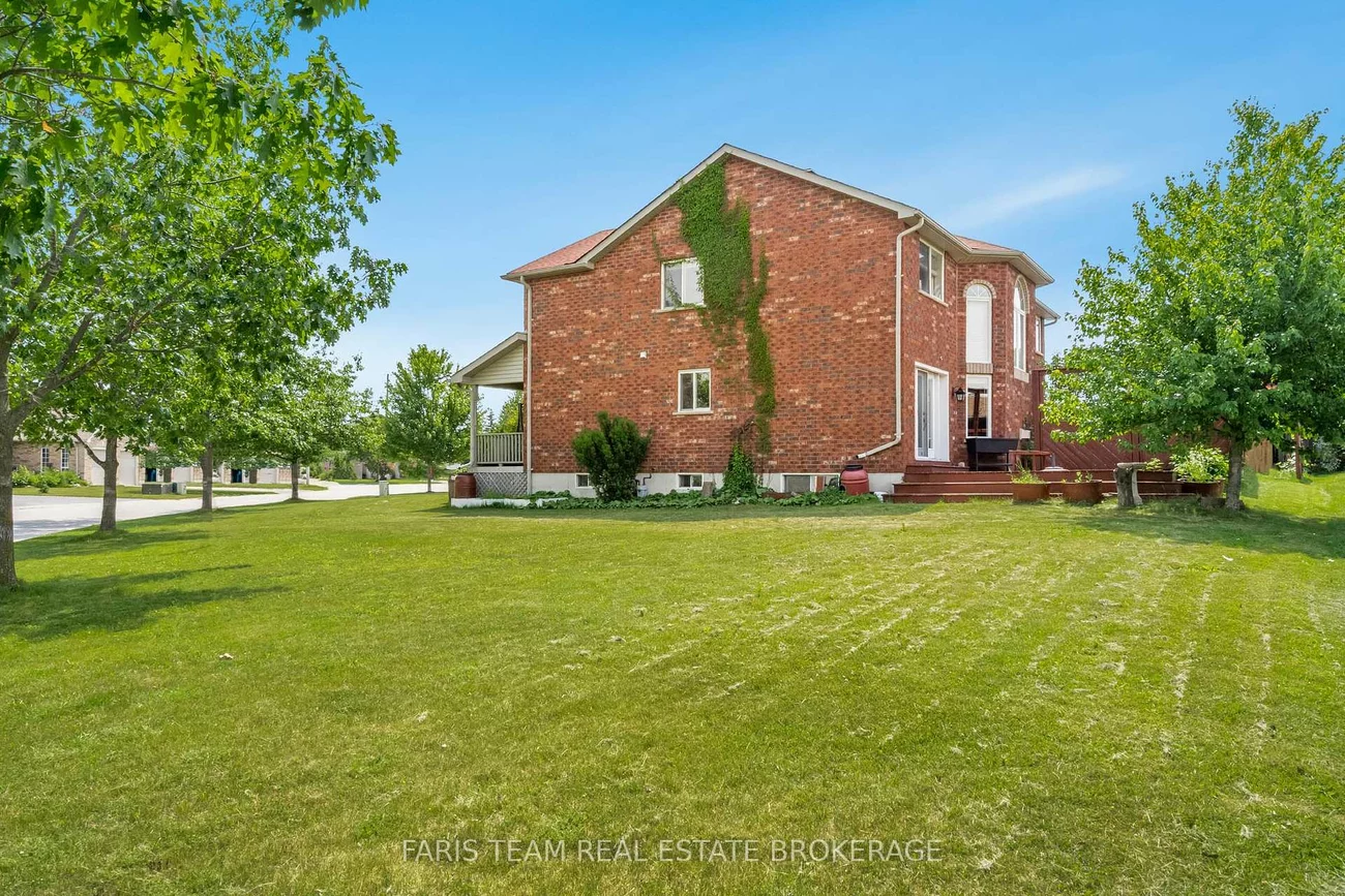 27, Capilano, Little Lake, Barrie