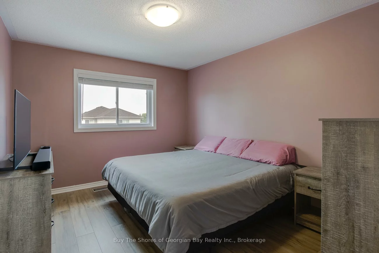 96, Barre, Painswick North, Barrie