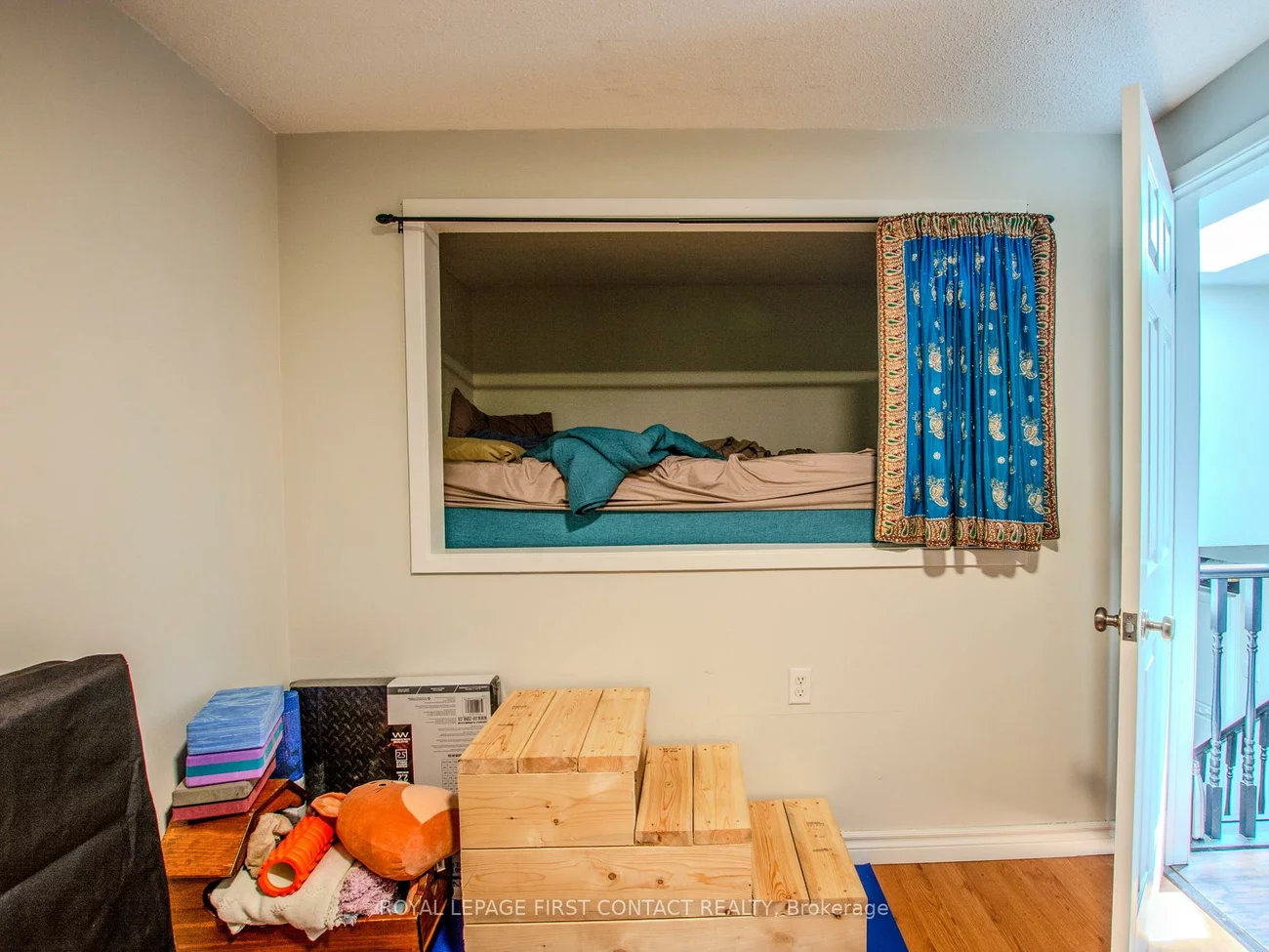 40, Doris, Allandale Heights, Barrie