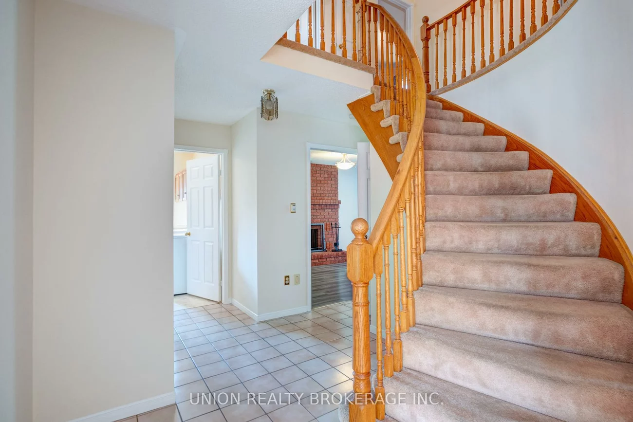 20, Richler, Letitia Heights, Barrie