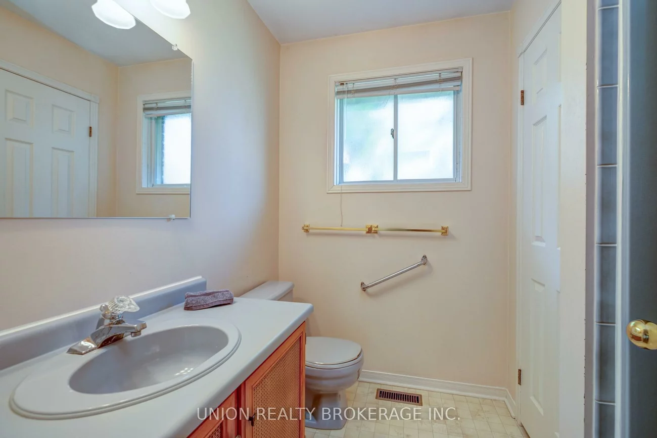 20, Richler, Letitia Heights, Barrie