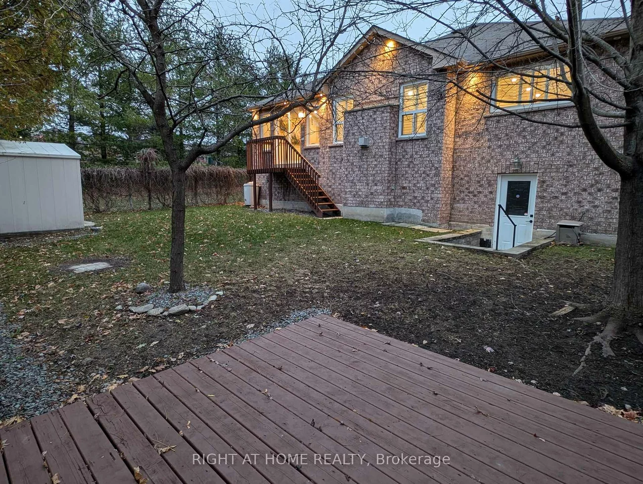 16, Imperial Crown, Innis-Shore, Barrie