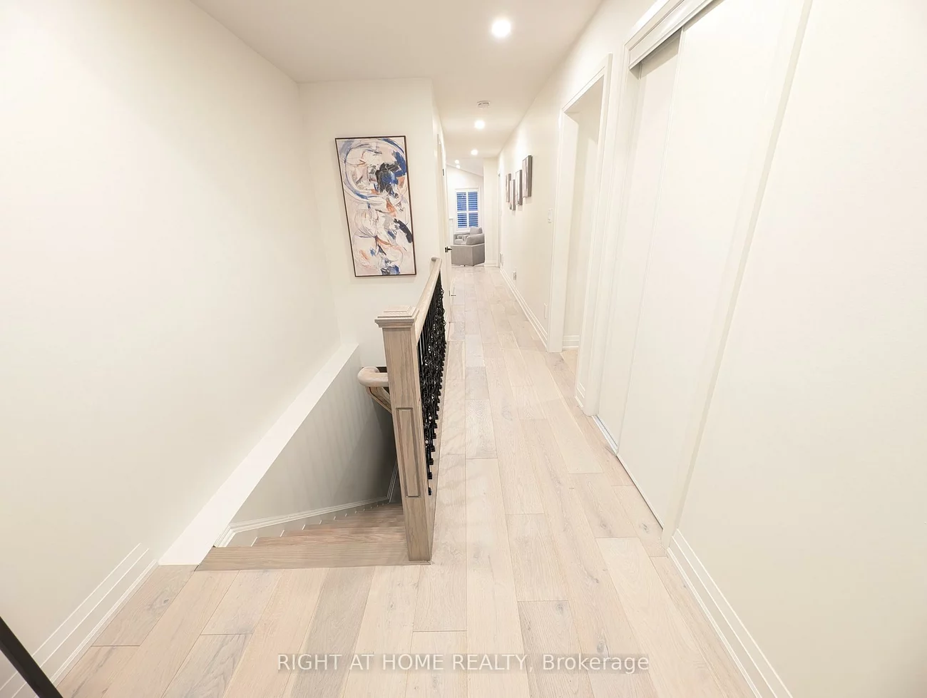 16, Imperial Crown, Innis-Shore, Barrie