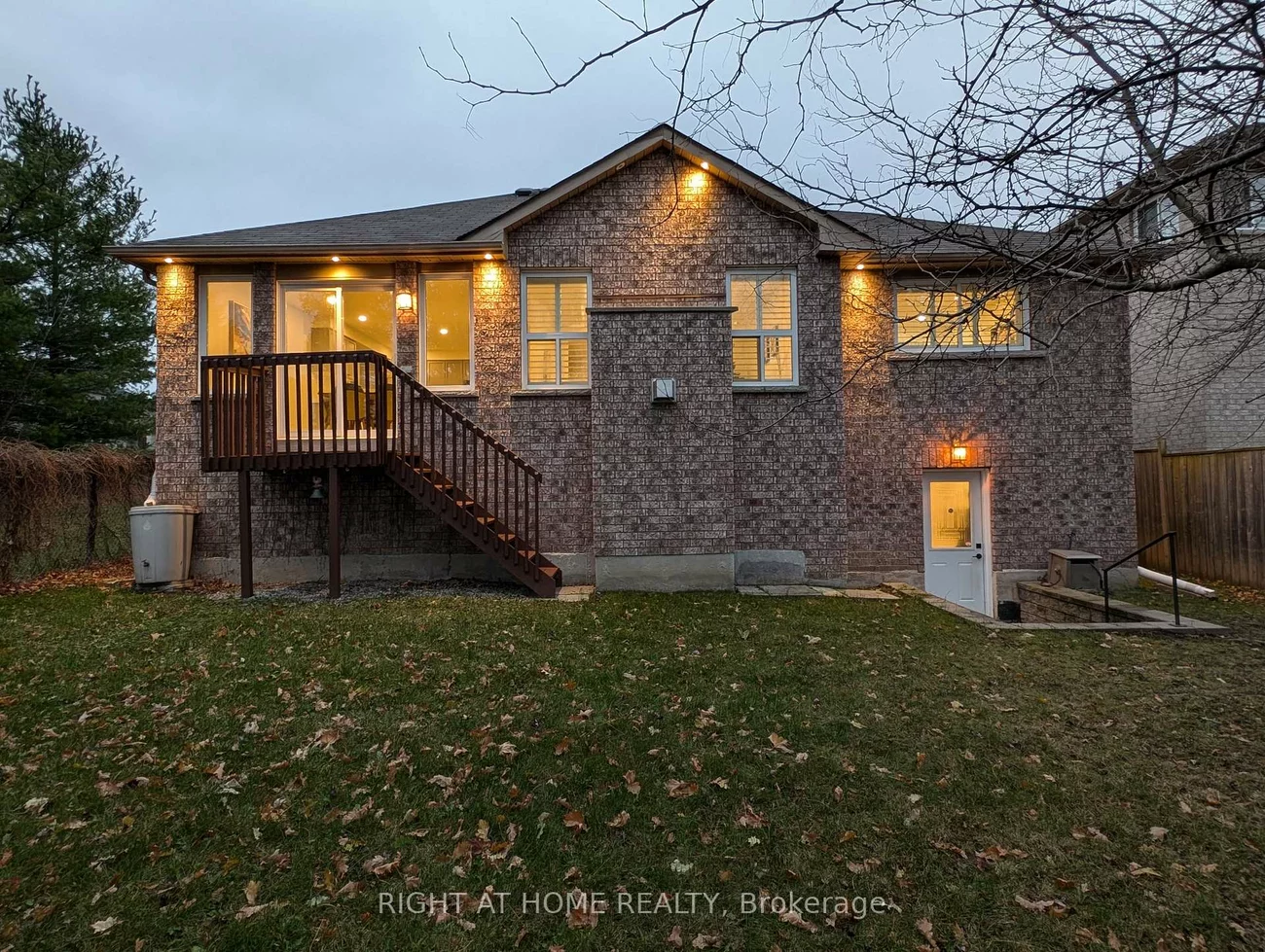 16, Imperial Crown, Innis-Shore, Barrie