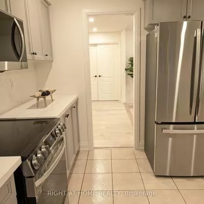 16, Imperial Crown, Innis-Shore, Barrie
